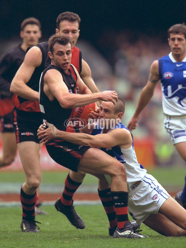 AFL 2000 1st Qualifying Final - Essendon v Kangaroos - 151240