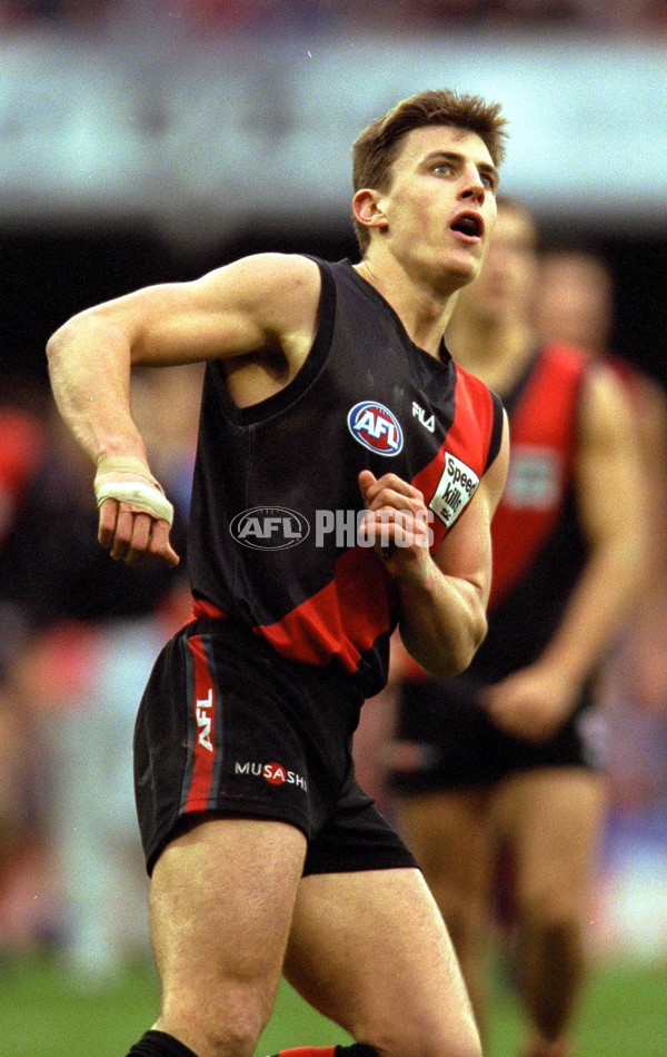AFL 2000 1st Qualifying Final - Essendon v Kangaroos - 151230