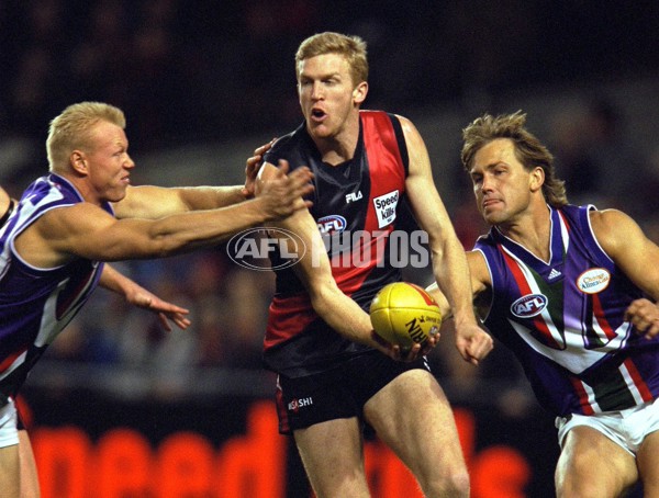 AFL 2000 Rd 18 - Essendon v Fremantle - 151394