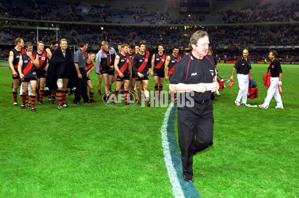 AFL 2000 Rd 18 - Essendon v Fremantle - 151412