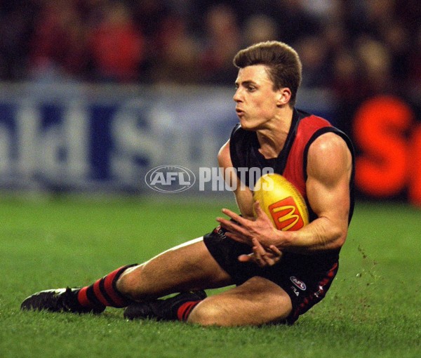 AFL 2000 Rd 18 - Essendon v Fremantle - 151402