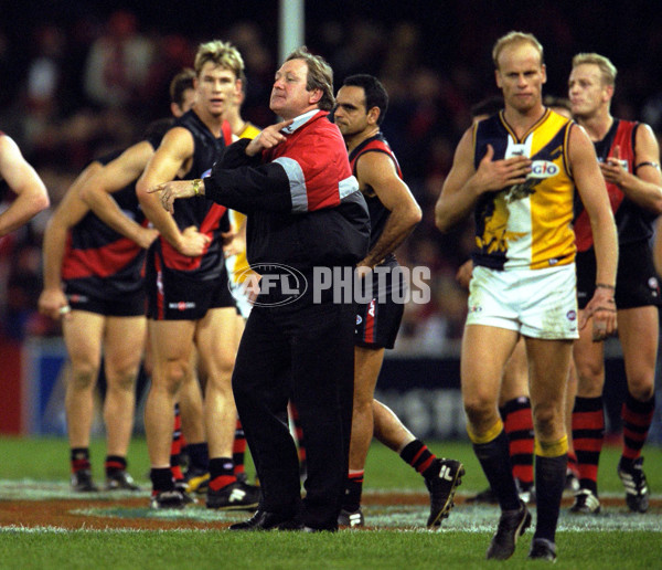 AFL 2000 Rd 15 - Essendon v West Coast - 151317