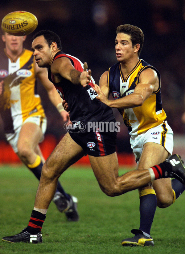 AFL 2000 Rd 15 - Essendon v West Coast - 151324