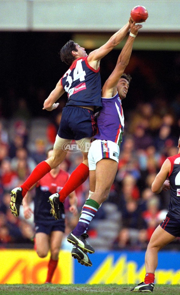 AFL 2000 Rd 20 - Melbourne v Fremantle - 151470