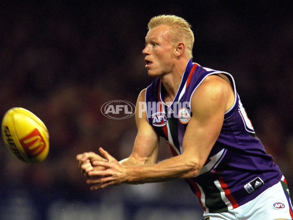 AFL 2000 Rd 18 - Essendon v Fremantle - 151636