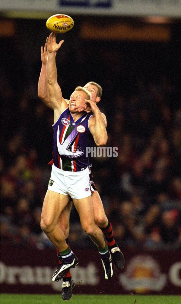 AFL 2000 Rd 18 - Essendon v Fremantle - 151623