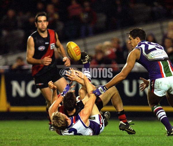 AFL 2000 Rd 18 - Essendon v Fremantle - 151631