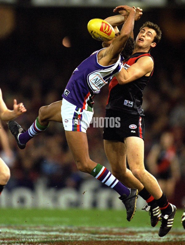 AFL 2000 Rd 18 - Essendon v Fremantle - 151628