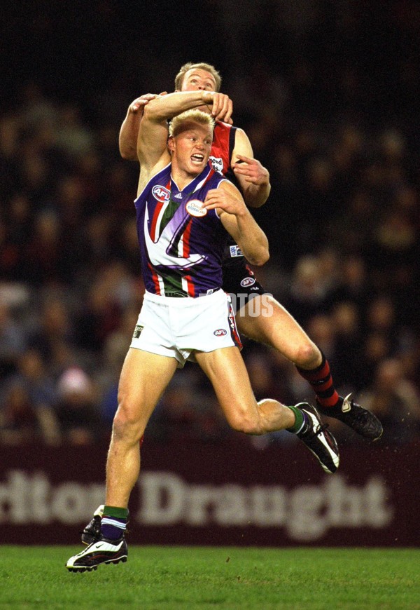 AFL 2000 Rd 18 - Essendon v Fremantle - 151642