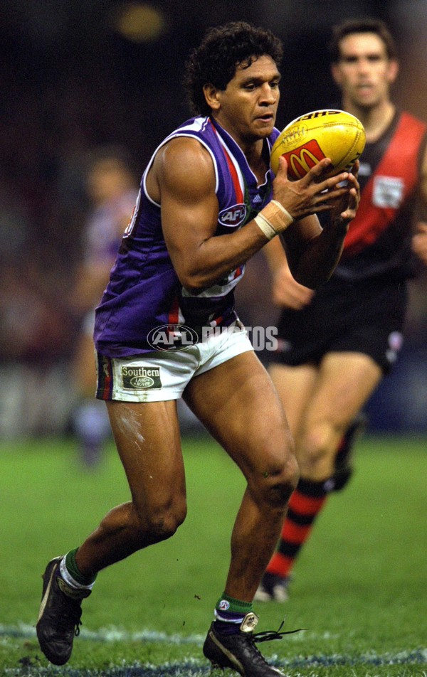 AFL 2000 Rd 18 - Essendon v Fremantle - 151638