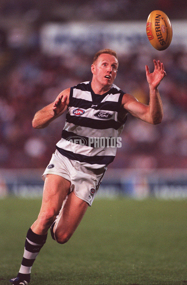 AFL 2000 Ansett Cup Match - Melbourne v Geelong - 151699