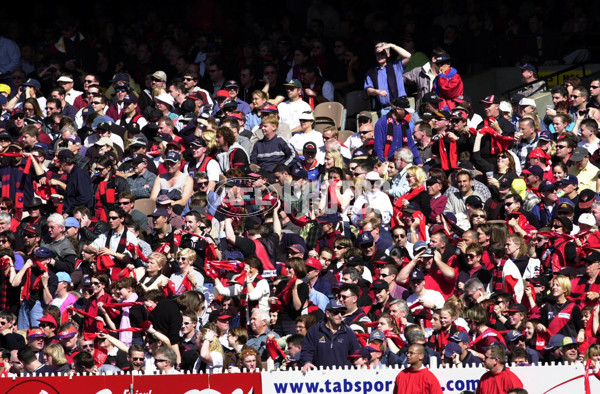 AFL 2000 Grand Final - Essendon v Melbourne - 151825
