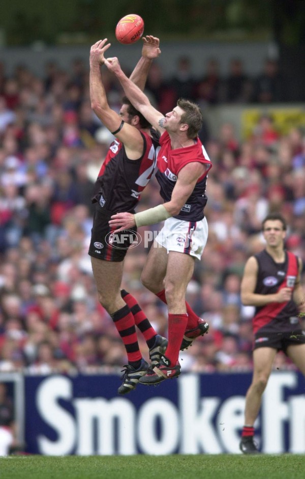 AFL 2000 Grand Final - Essendon v Melbourne - 151855