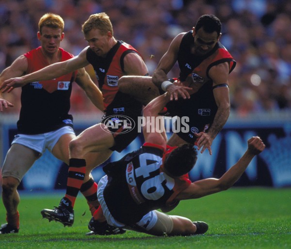 AFL 2000 Grand Final - Essendon v Melbourne - 151879