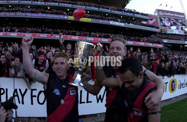 AFL 2000 Grand Final - Essendon v Melbourne - 151906