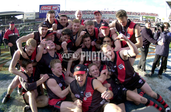 AFL 2000 Grand Final - Essendon v Melbourne - 151900