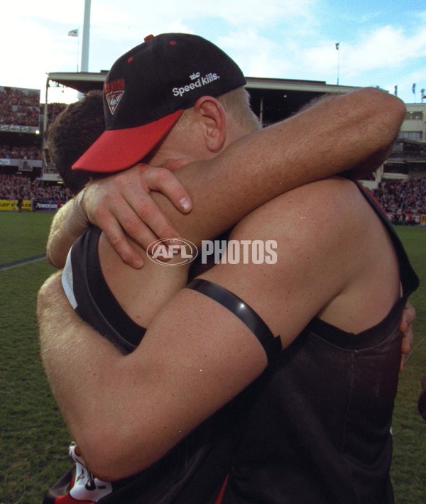 AFL 2000 Grand Final - Essendon v Melbourne - 151937