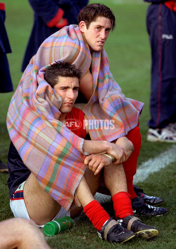 AFL 2000 Grand Final - Essendon v Melbourne - 151966