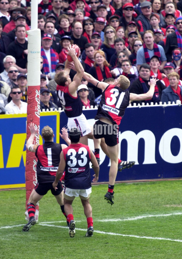 AFL 2000 Grand Final - Essendon v Melbourne - 151854