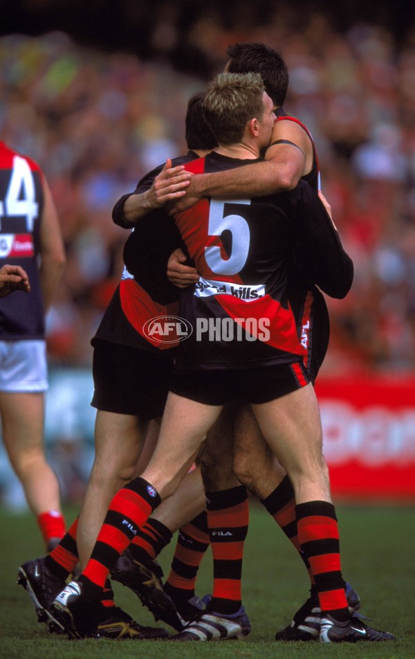 AFL 2000 Grand Final - Essendon v Melbourne - 151844