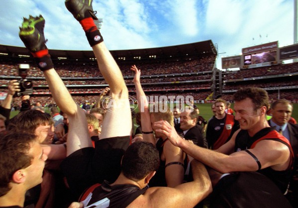 AFL 2000 Grand Final - Essendon v Melbourne - 151916