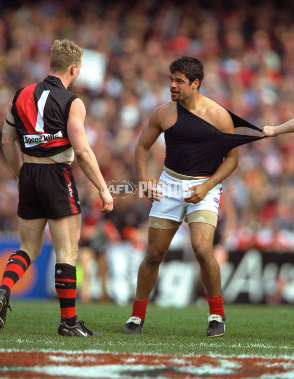 AFL 2000 Grand Final - Essendon v Melbourne - 151943