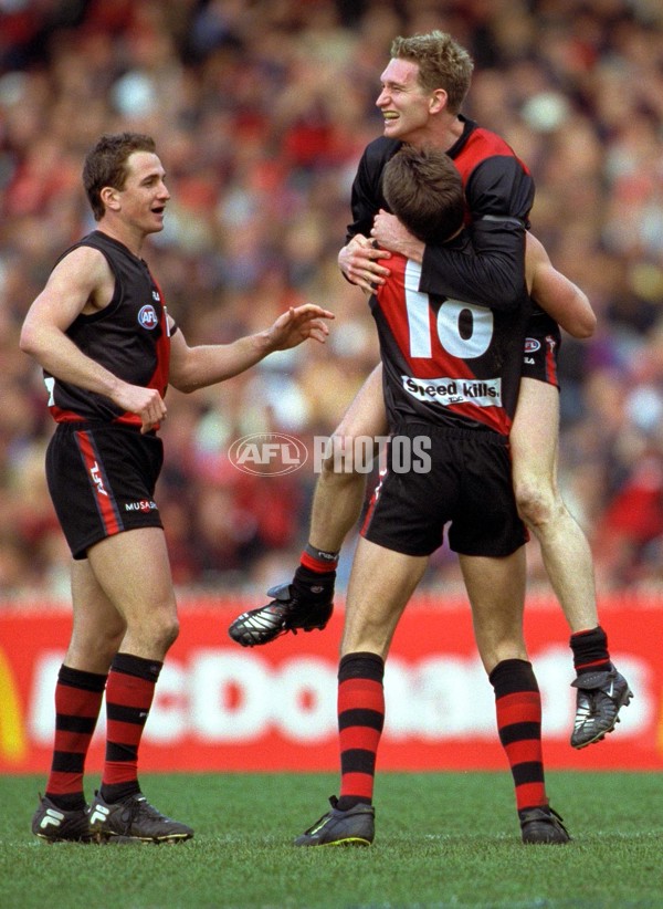 AFL 2000 Grand Final - Essendon v Melbourne - 151969