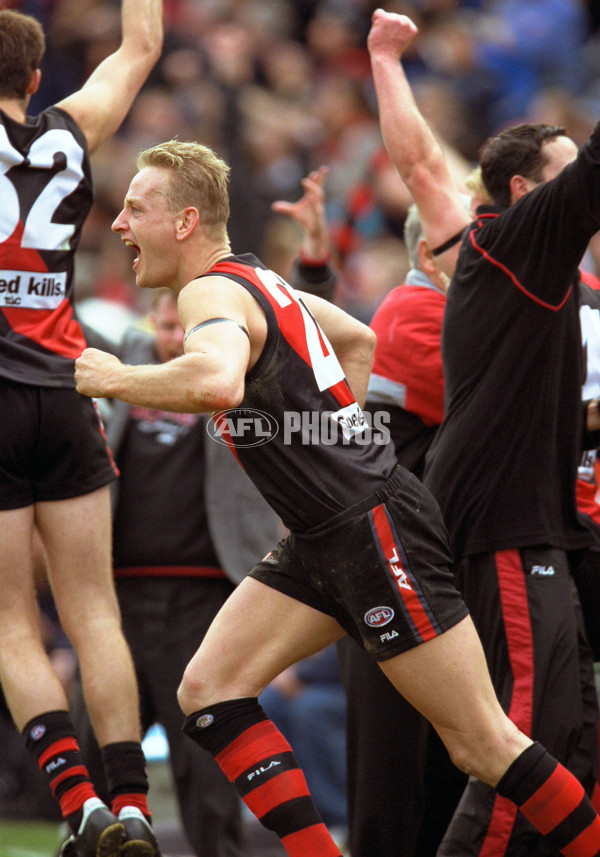 AFL 2000 Grand Final - Essendon v Melbourne - 151978