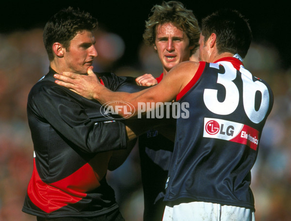 AFL 2000 Grand Final - Essendon v Melbourne - 152032