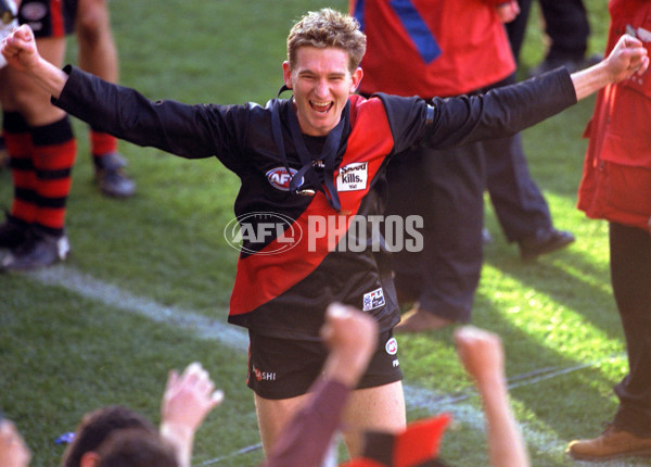 AFL 2000 Grand Final - Essendon v Melbourne - 152021