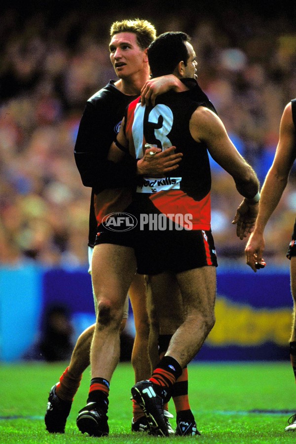 AFL 2000 Grand Final - Essendon v Melbourne - 151960