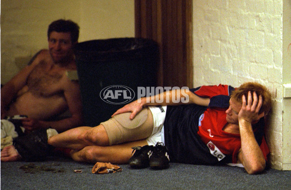 AFL 2000 Grand Final - Essendon v Melbourne - 151973