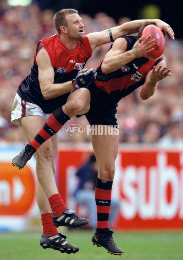 AFL 2000 Grand Final - Essendon v Melbourne - 151953