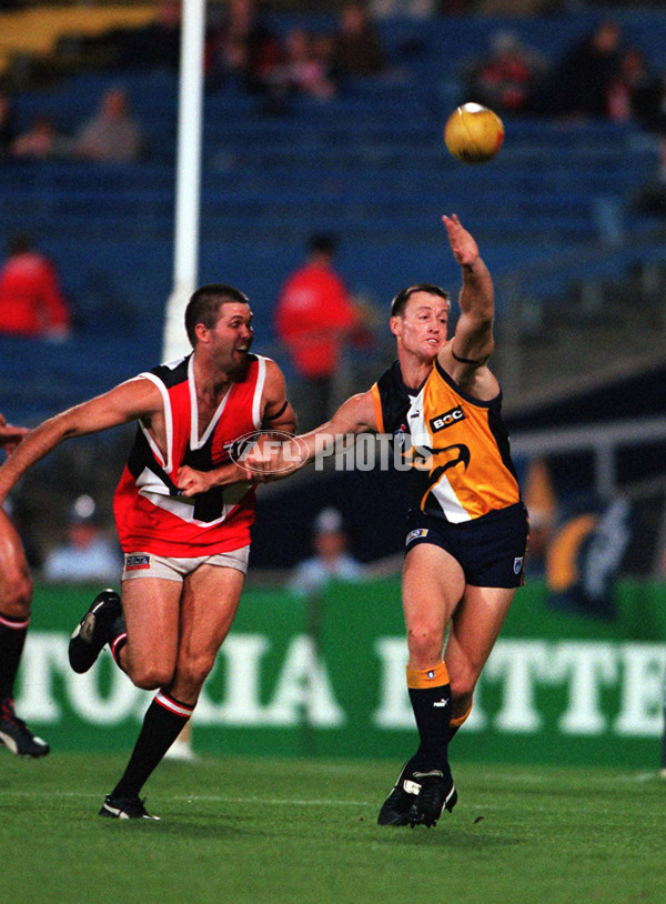 AFL 1998 Ansett Cup Match - St Kilda v West Coast - 163341