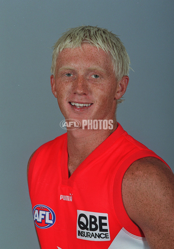 AFL 2000 Media - Sydney Team Portraits - 163911