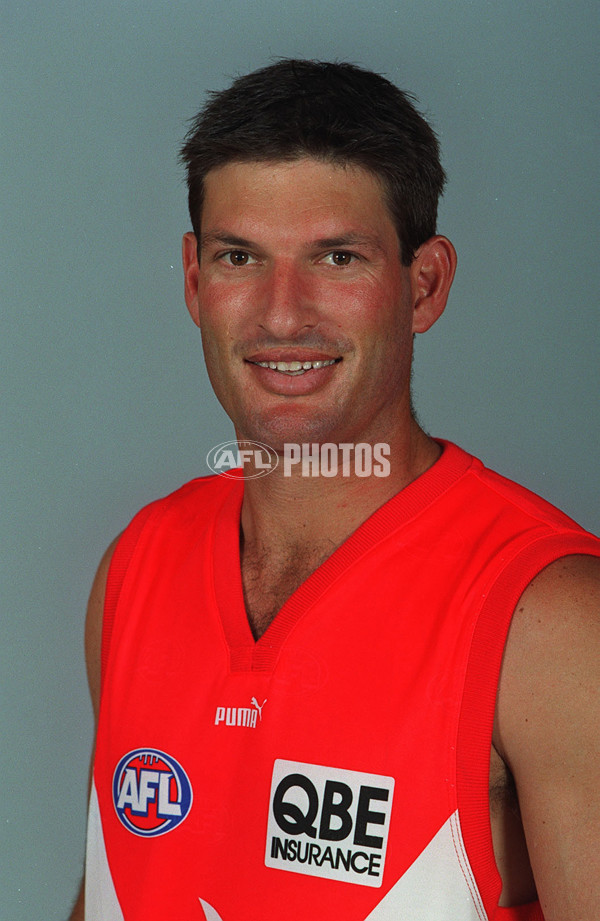 AFL 2000 Media - Sydney Team Portraits - 163910