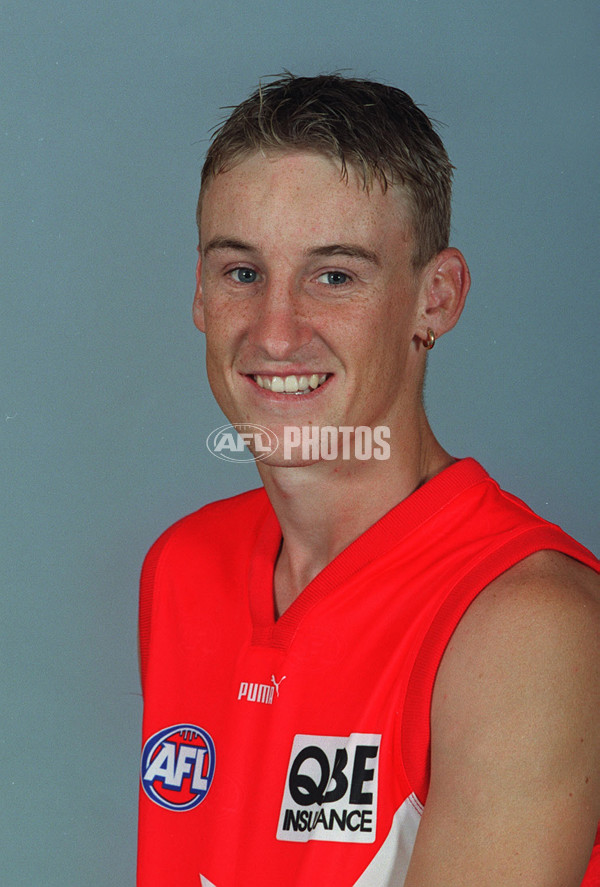AFL 2000 Media - Sydney Team Portraits - 163958