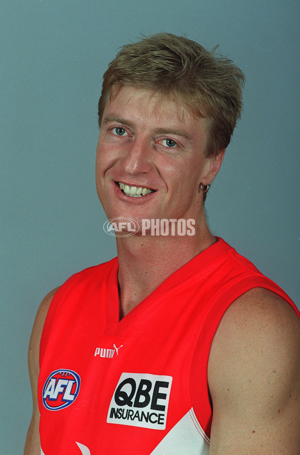 AFL 2000 Media - Sydney Team Portraits - 163935