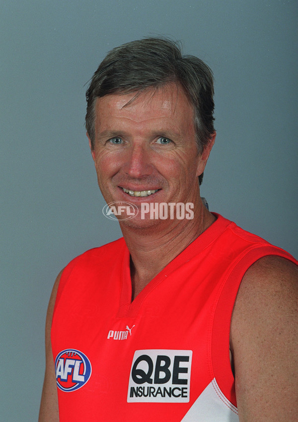 AFL 2000 Media - Sydney Team Portraits - 163956