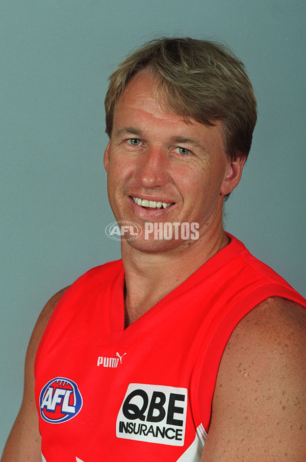 AFL 2000 Media - Sydney Team Portraits - 163942