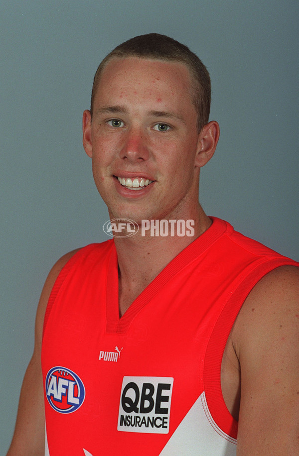 AFL 2000 Media - Sydney Team Portraits - 163933