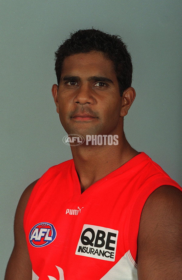 AFL 2000 Media - Sydney Team Portraits - 163945