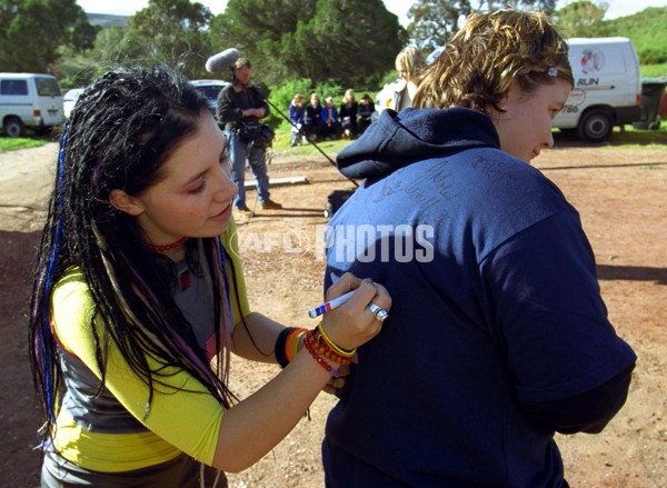 AFL 2000 Media - Challenge Camp 280600 - 164011