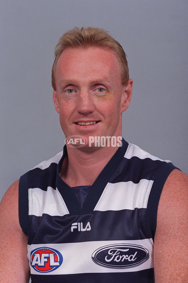 AFL 2000 Media - Geelong Team Portraits - 164083