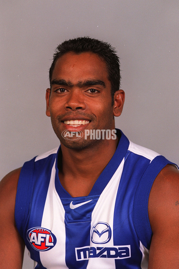 AFL 2000 Media - Kangaroos Team Portraits - 164104