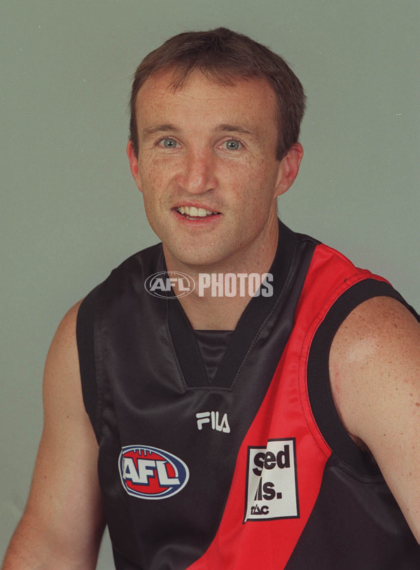 AFL 2000 Media - Essendon Team Portraits - 164215