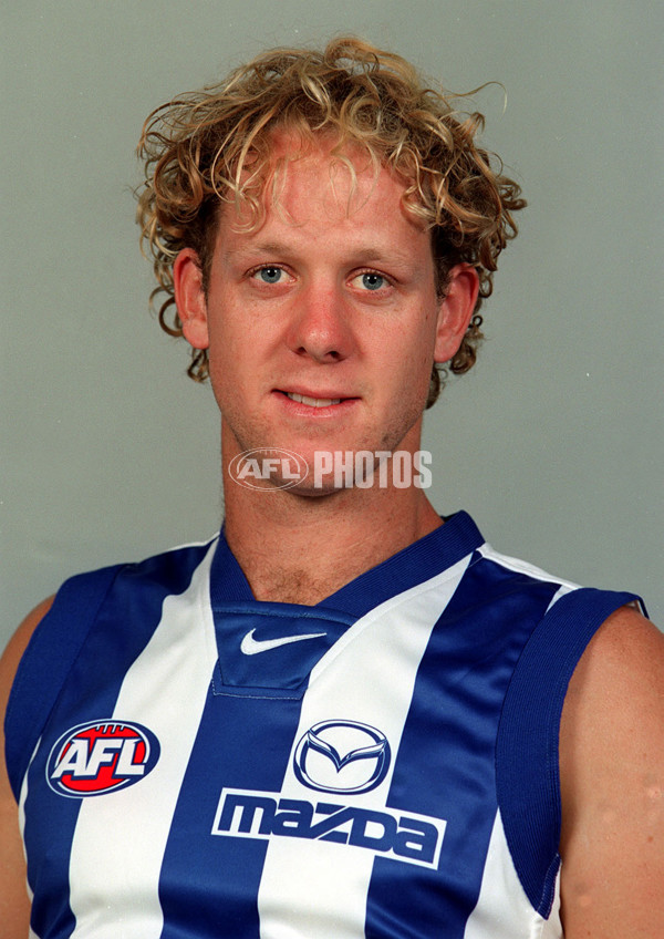 AFL 2000 Media - Kangaroos Team Portraits - 164130