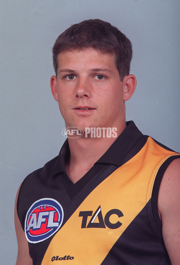 AFL 2000 Media - Richmond Team Portraits - 164387