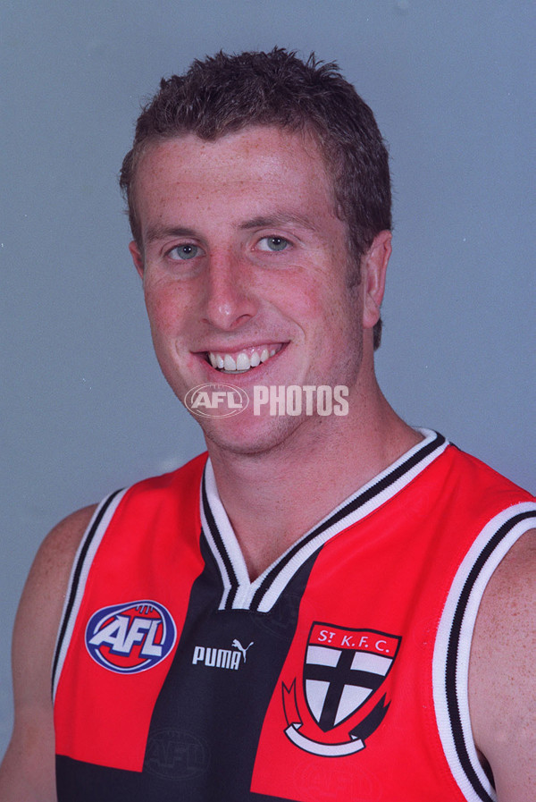 AFL 2000 Media - St Kilda Team Portraits - 164408