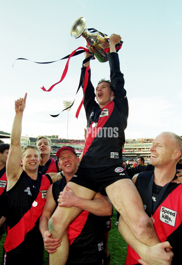 AFL 2000 Grand Final - Essendon v Melbourne - 164552